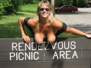 Read more about the article Confessione di un’infermiera: la mia doppia vita e la notte proibita con il mio paziente