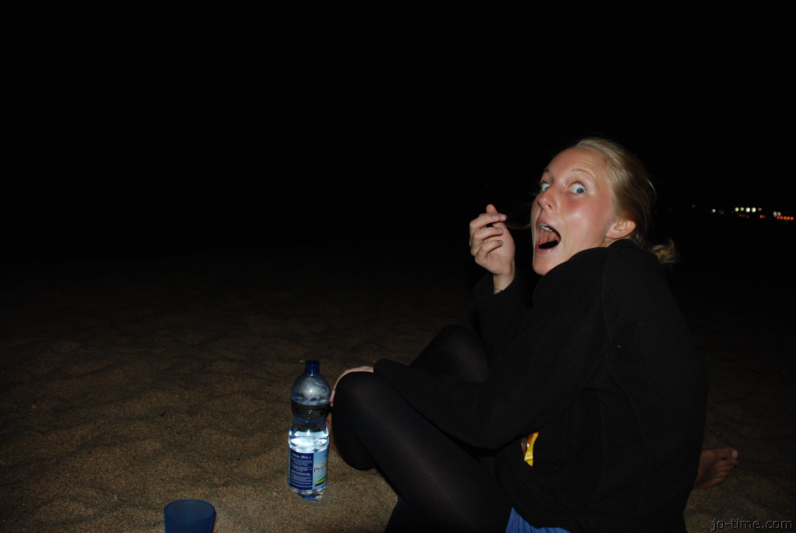 Read more about the article Confessione: La Mia Notte di Sesso Proibito nel Buio del Temporale