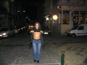 Read more about the article Confessione: La Mia Doppia Vita alla Festa di Halloween