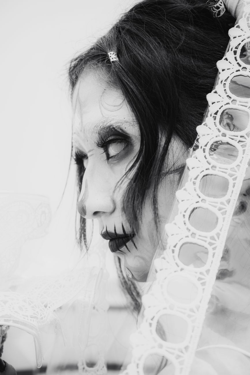 Read more about the article La Mia Doppia Vita: L’Amica Amate e il Trio che Mi Ha Cambiata