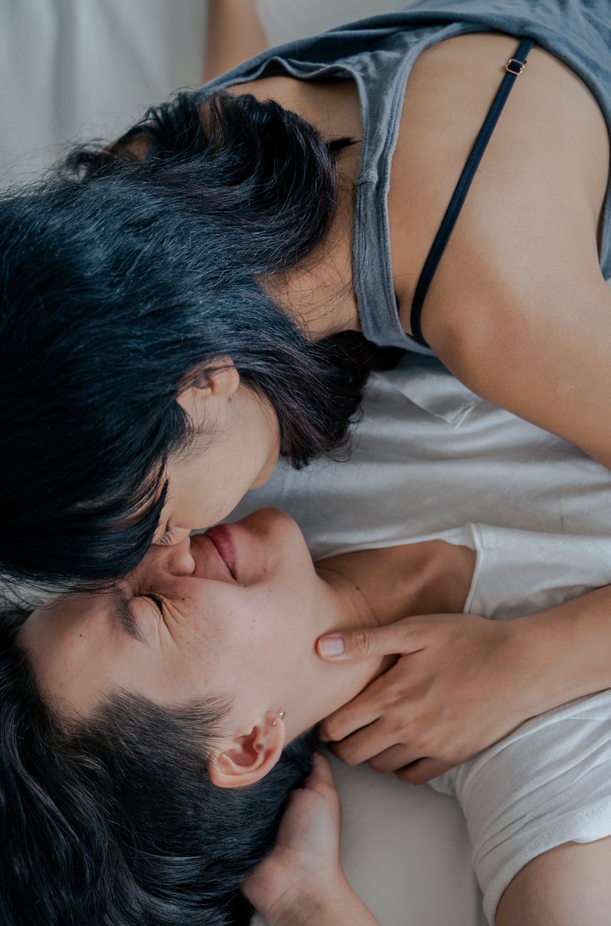 Read more about the article Confessione: Sesso Proibito in Sala Riunioni con il Mio Amante Nero