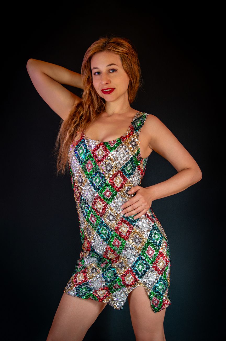 Read more about the article La Mia Notte di Strip Poker Segreto: Confessione di una Moglie per Bene